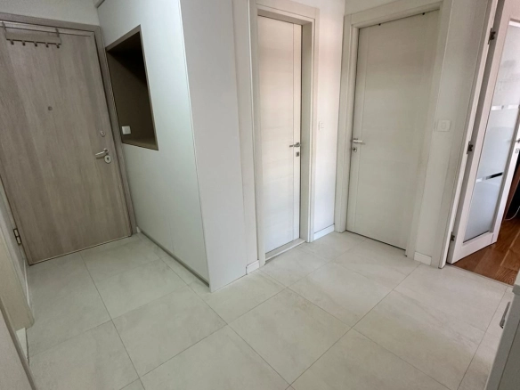Dvosoban stan u naselju Central Point, Podgorica — fotografija 12