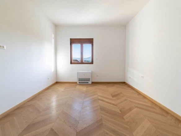 Trosoban stan 142 m² – Gorica C, Podgorica — fotografija 9