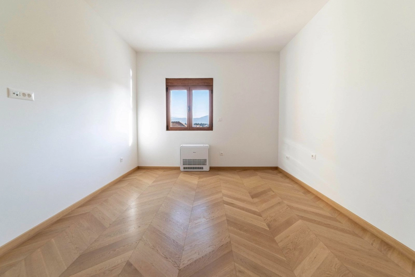 Trosoban-stan-142-m²-u-Gorici-C-Podgorica-8 Trosoban stan 142 m² – Gorica C, Podgorica — fotografija 9