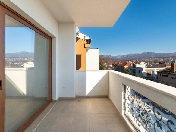 Trosoban stan 142 m² – Gorica C, Podgorica — fotografija 13