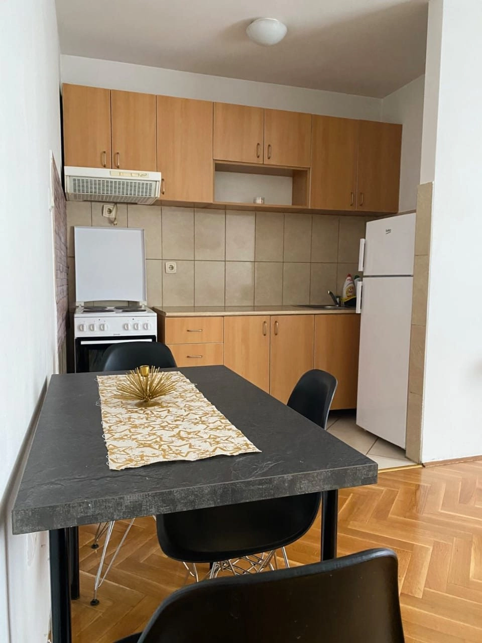 Garsonjera-u-Bloku-9-Podgorica-3 Izdavanje: Garsonjera 28 m² – Blok 9, Podgorica — fotografija 4