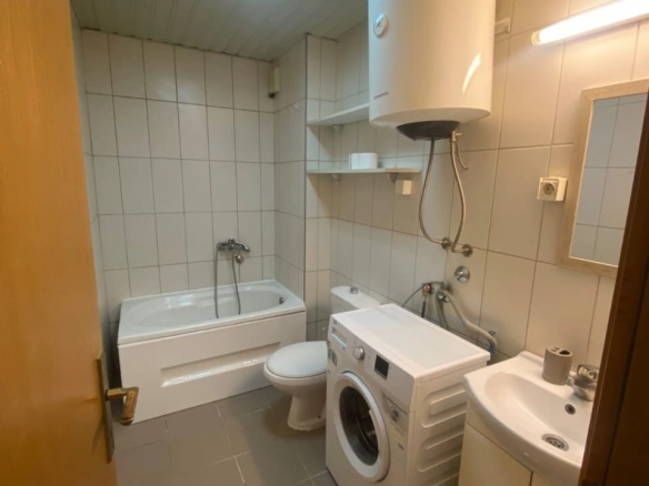 Izdavanje: Garsonjera 28 m² – Blok 9, Podgorica — fotografija 6