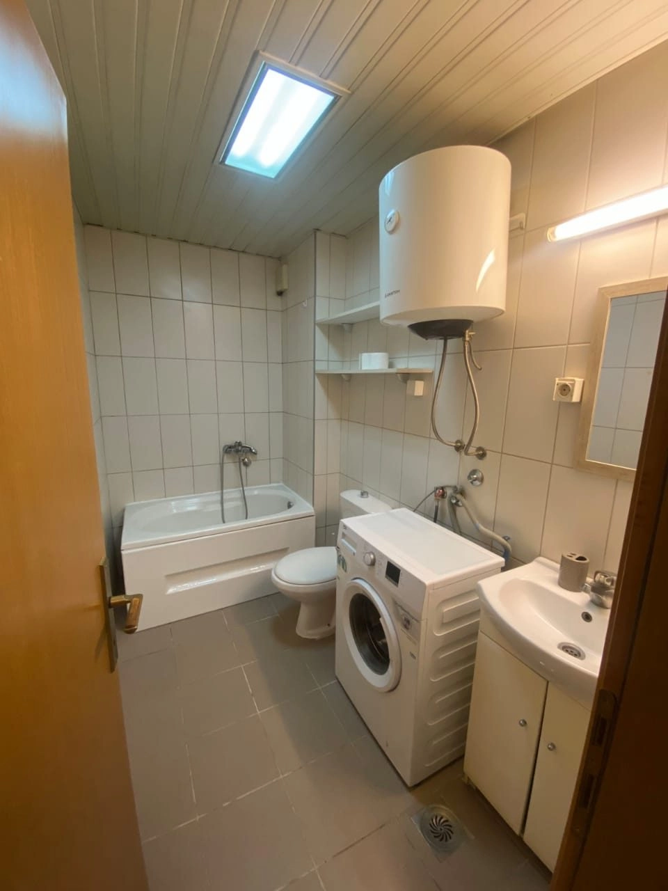 Garsonjera-u-Bloku-9-Podgorica-5 Izdavanje: Garsonjera 28 m² – Blok 9, Podgorica — fotografija 6