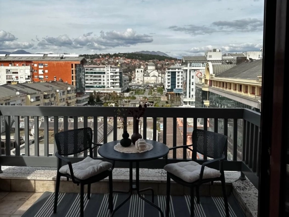 Dvosoban namješten stan sa terasom, Vranići, Podgorica — fotografija 9