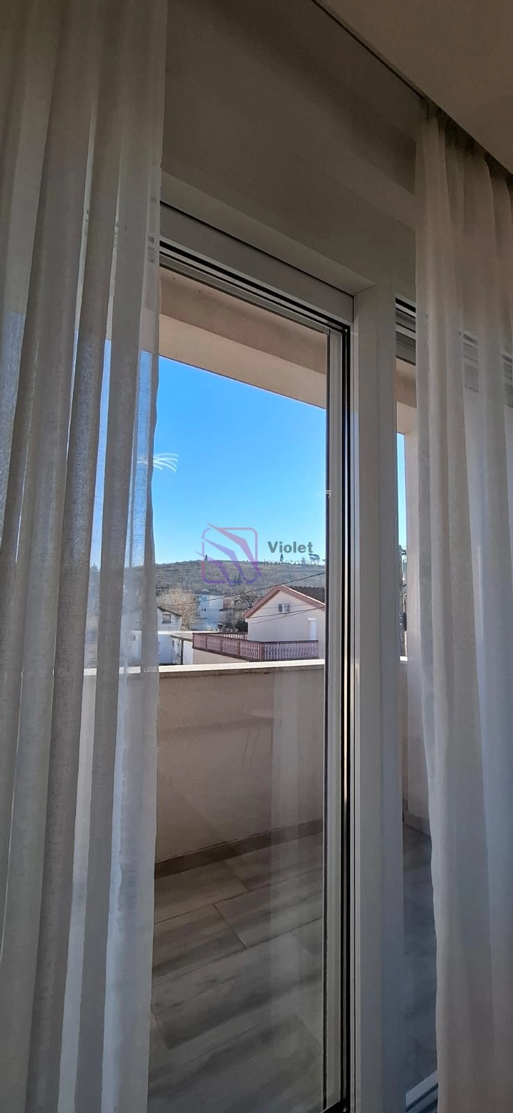 Trosoban-stan-u-Zagoricu-Podgorica-10 Izdavanje: Trosoban stan 100 m² – Zagorič, Podgorica — fotografija 11