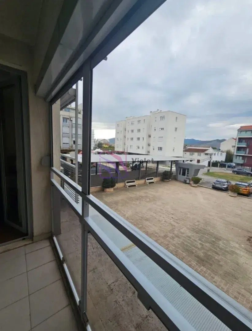 Jednosoban-stan-za-izdavanje-Blok-6-Podgorica-5 Jednosoban stan u Bloku 6, Podgorica — fotografija 6