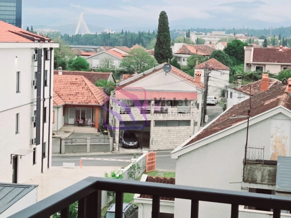 Izdavanje: Dvosoban stan 60 m² – Stara Varoš, Podgorica — fotografija 2