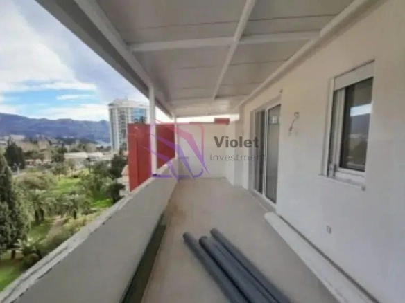 Trosoban stan 160 m² – Centar, Budva — fotografija 11