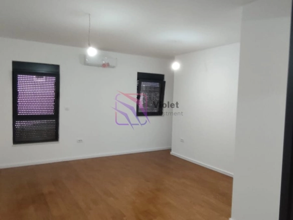 Izdavanje: Jednosoban stan 45 m² – City kej, Podgorica — fotografija 12