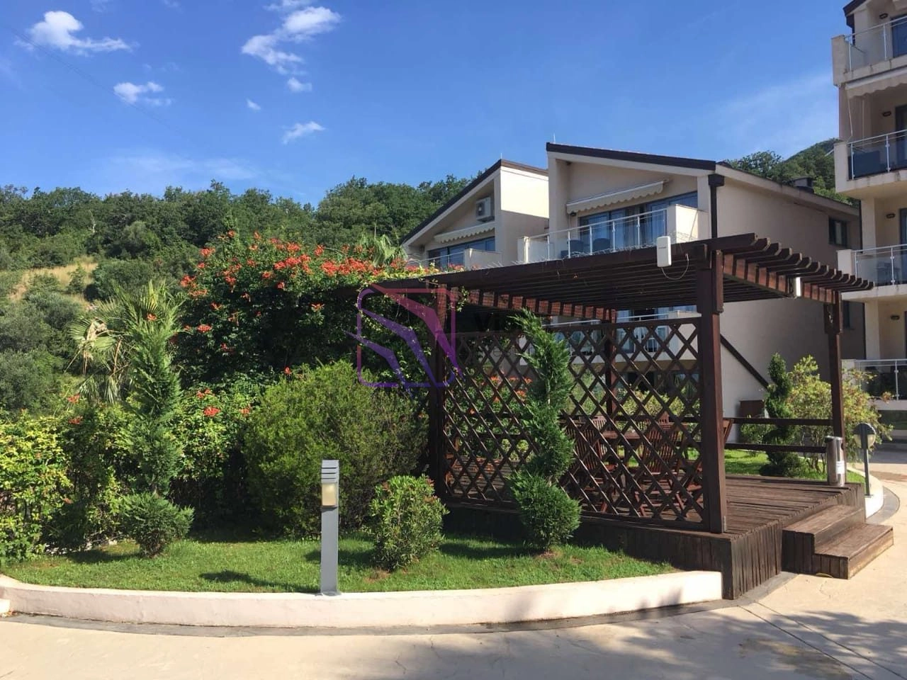 Jednosoban-stan-u-kompleksu-sa-bazenom-Przno-Budva-9 Jednosoban stan 47 m² – Pržno, Budva — fotografija 10