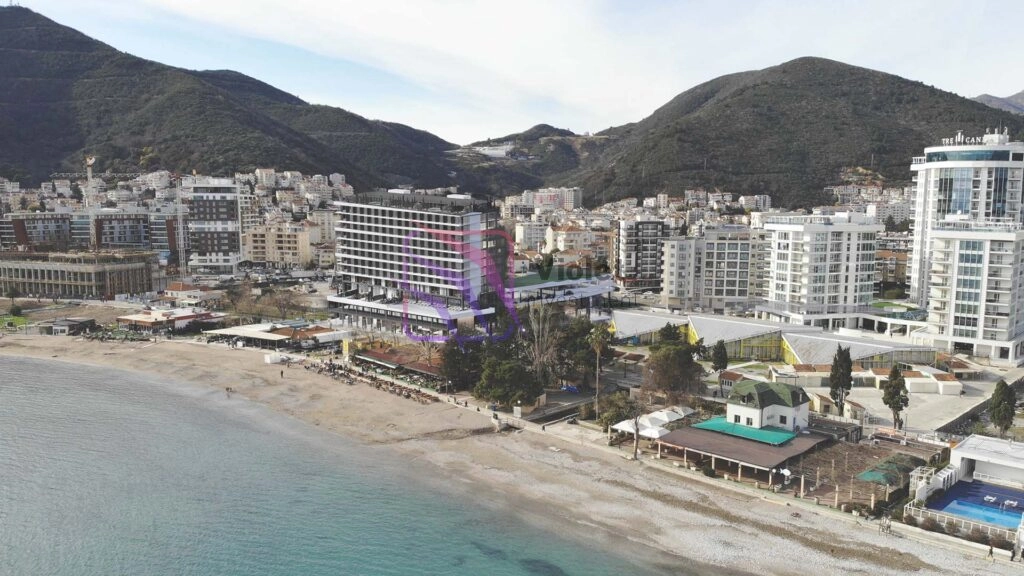 Hotelski-apartman-u-Radisson-Collection-kompleksu-Budva-5 Hotel 54 m² – Centar, Budva — fotografija 6