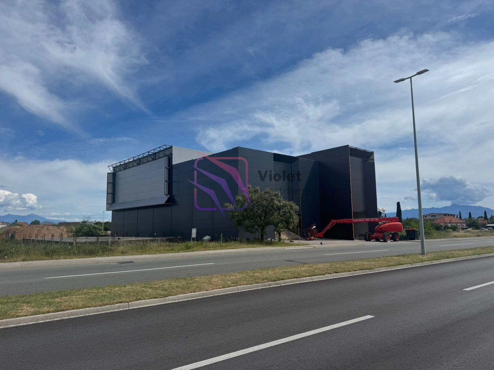 Poslovni-prostor-1800-m²-na-Cijevni-Podgorica Poslovni prostor 1800 m² na Cijevni