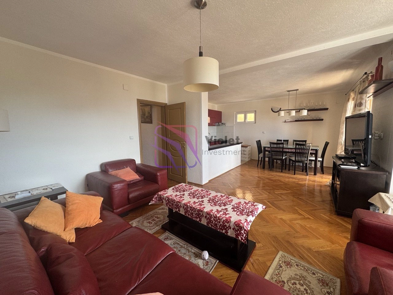 Cetvorosoban-dupleks-stan-u-Petrovcu-Budva-8 Četvorosoban stan 176 m² – Petrovac, Budva — fotografija 9