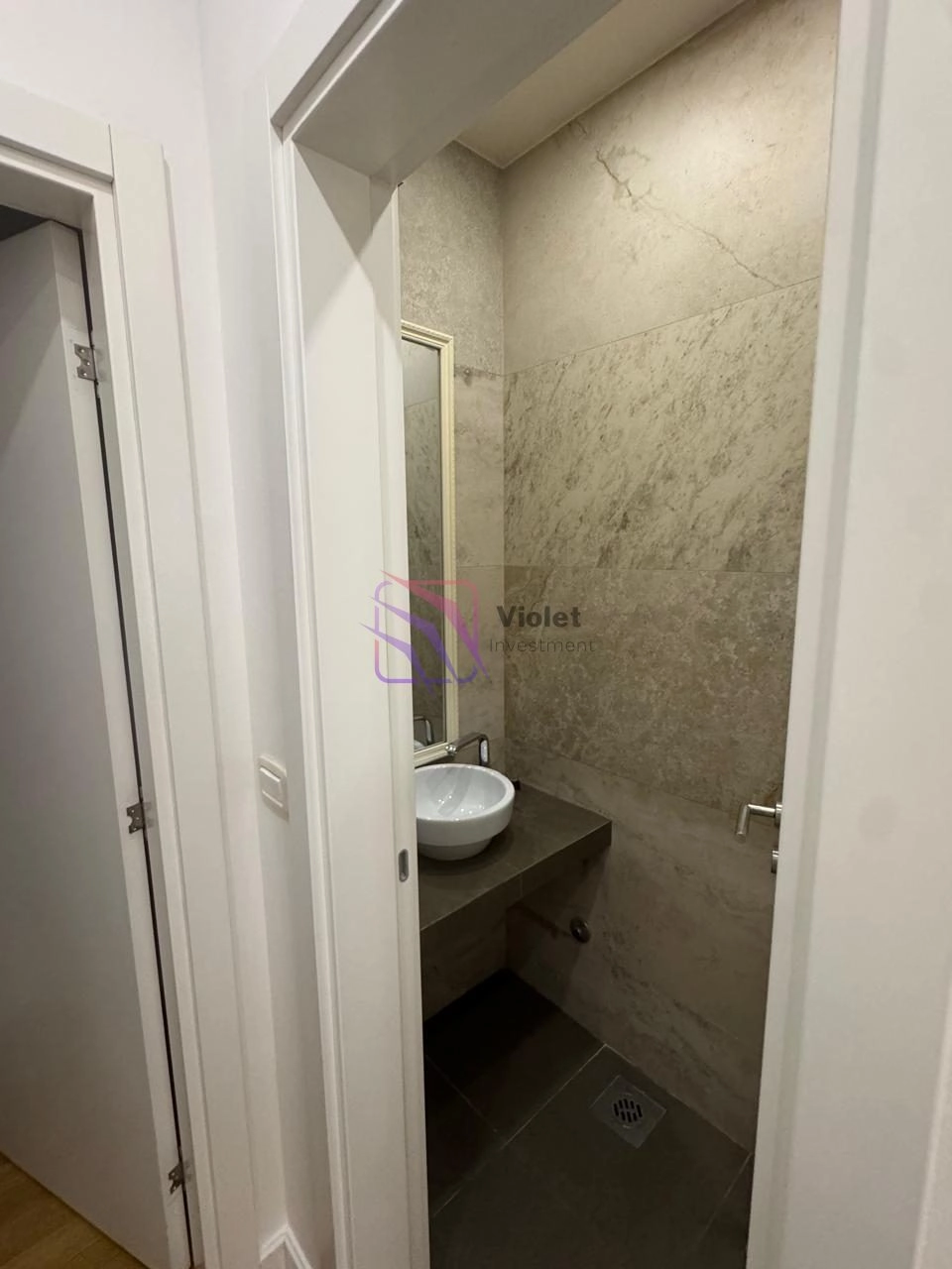 Dvosoban-stan-sa-terasom-u-centru-Budve-11 Izdavanje: Dvosoban stan 108 m² – Centar, Budva — fotografija 12