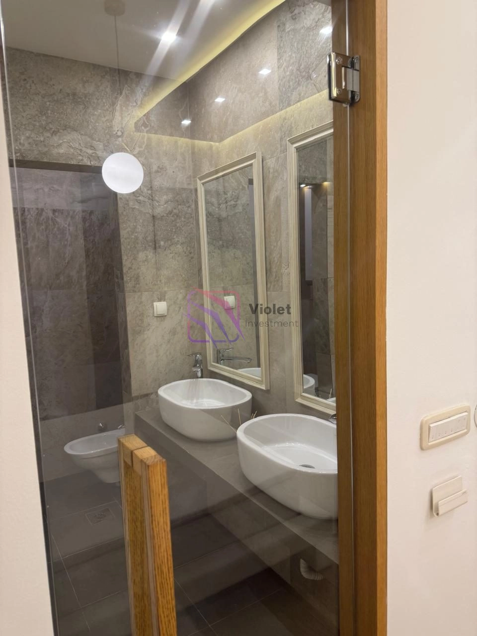 Dvosoban-stan-sa-terasom-u-centru-Budve-12 Izdavanje: Dvosoban stan 108 m² – Centar, Budva — fotografija 13