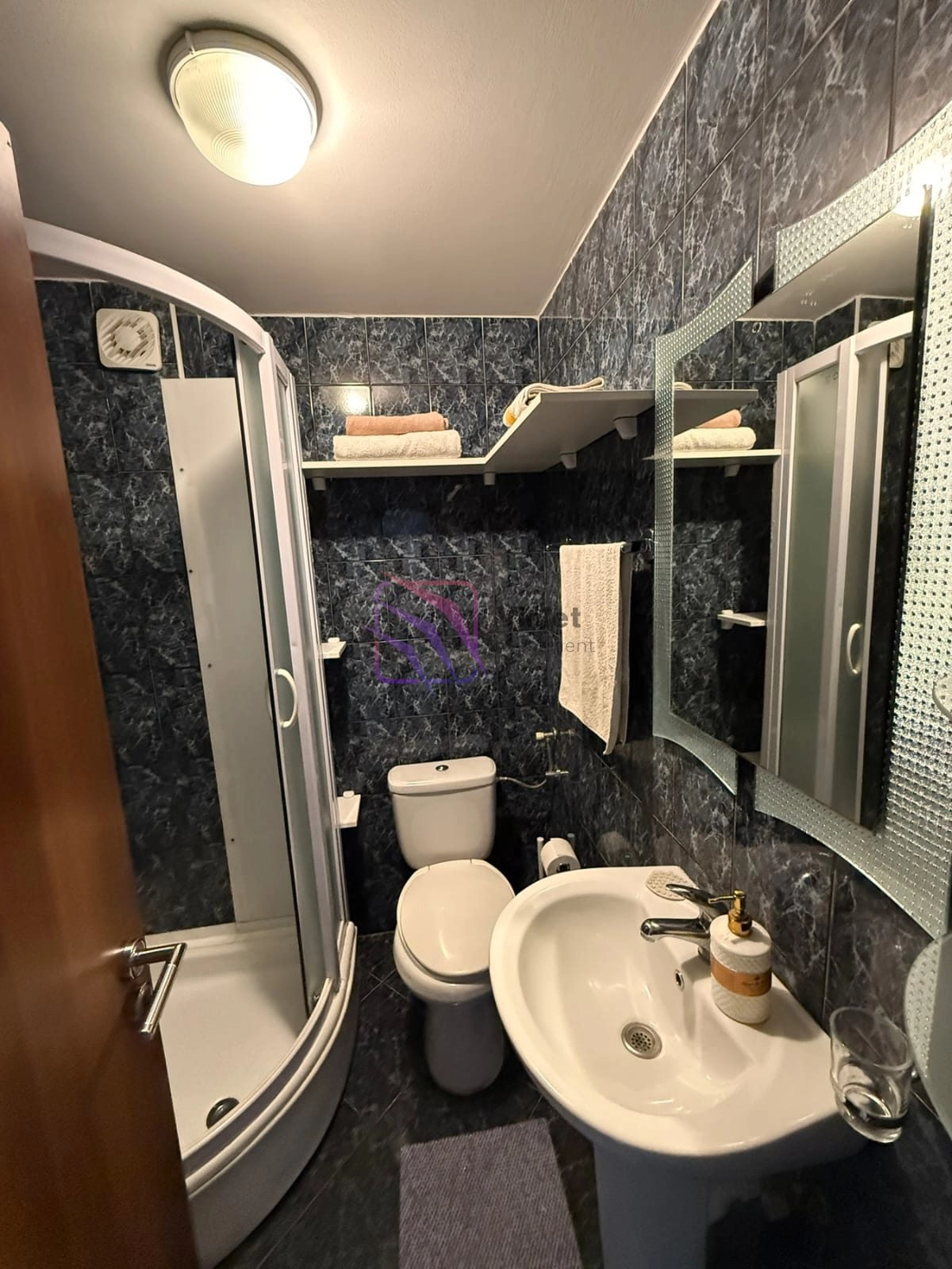 Dvosoban-stan-u-naselju-Premium-Kvart-Podgorica-11 Dvosoban stan sa terasom u City kvartu, Podgorica — fotografija 12