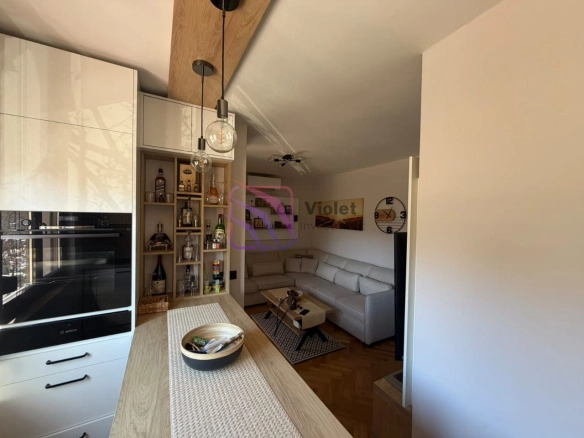 Izdavanje: Garsonjera 302 m² – Blok 9, Podgorica — fotografija 9