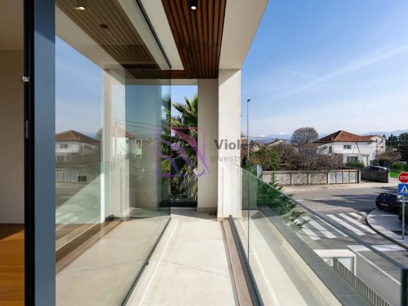 Kuća 262 m² – Gornja Gorica, Podgorica — fotografija 7