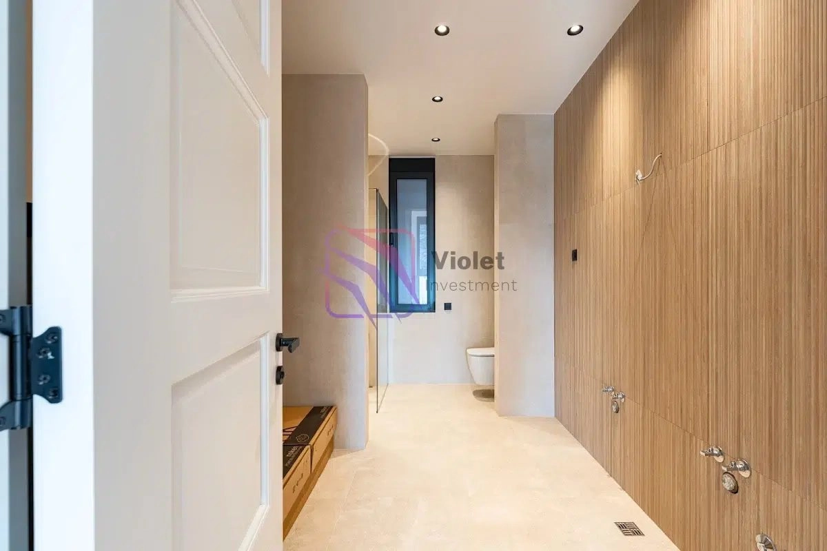 Kuca-na-dva-nivoa-u-Gornjoj-Gorici-Podgorica-9 Kuća 262 m² – Gornja Gorica, Podgorica — fotografija 10