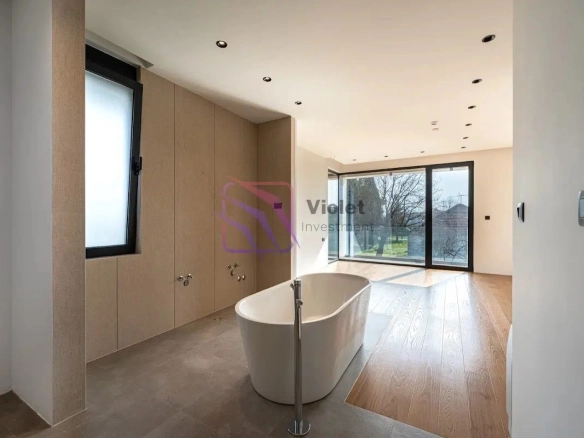 Izdavanje: Kuća 262 m² – Gornja Gorica, Podgorica — fotografija 15