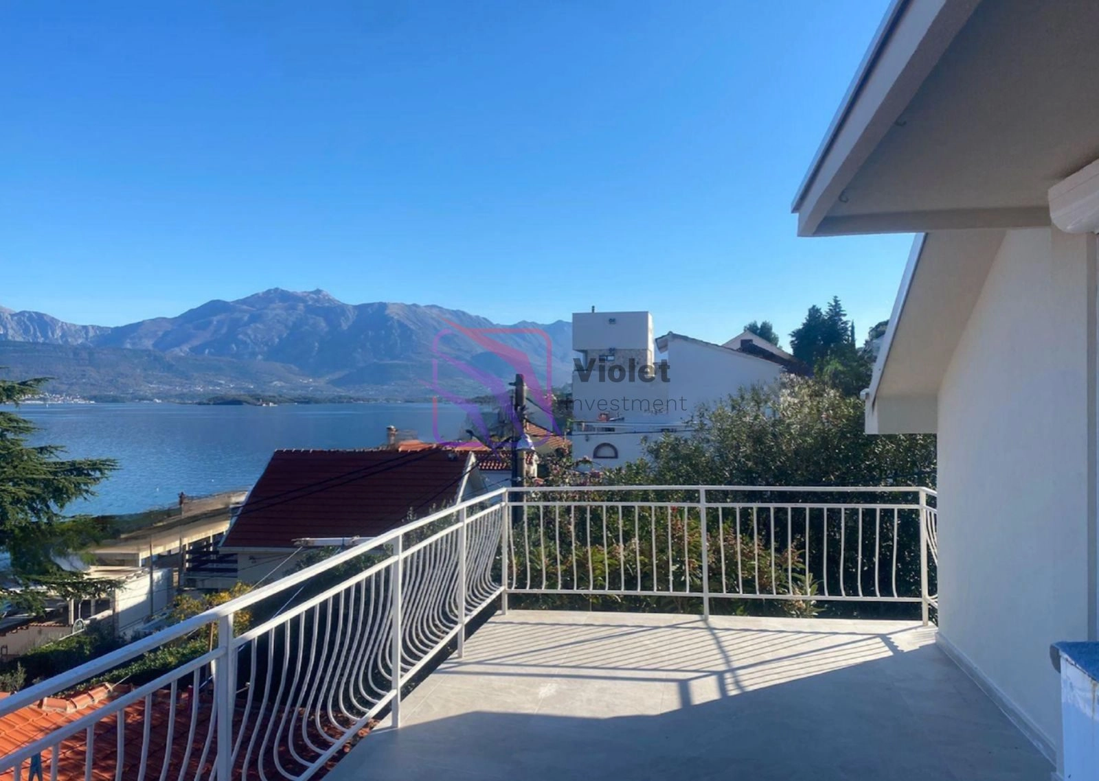 Renovirana-kuca-sa-pogledom-na-more-Krasici-Tivat-5 Kuća 105 m² – Krašići, Tivat — fotografija 6