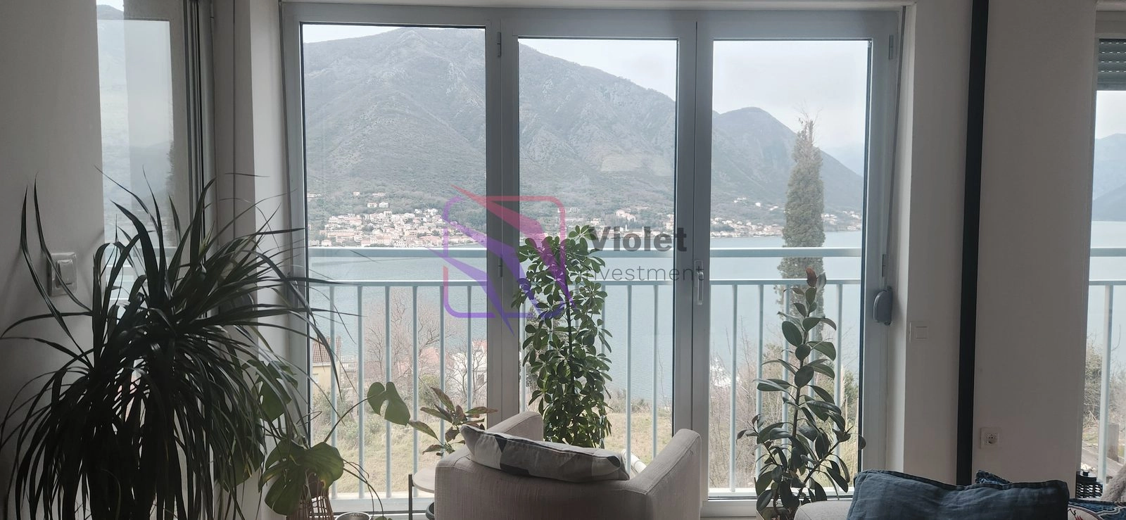 Trosoban-stan-u-Dobroti-Kotor-6 Trosoban stan 75 m² – Dobrota, Kotor — fotografija 7