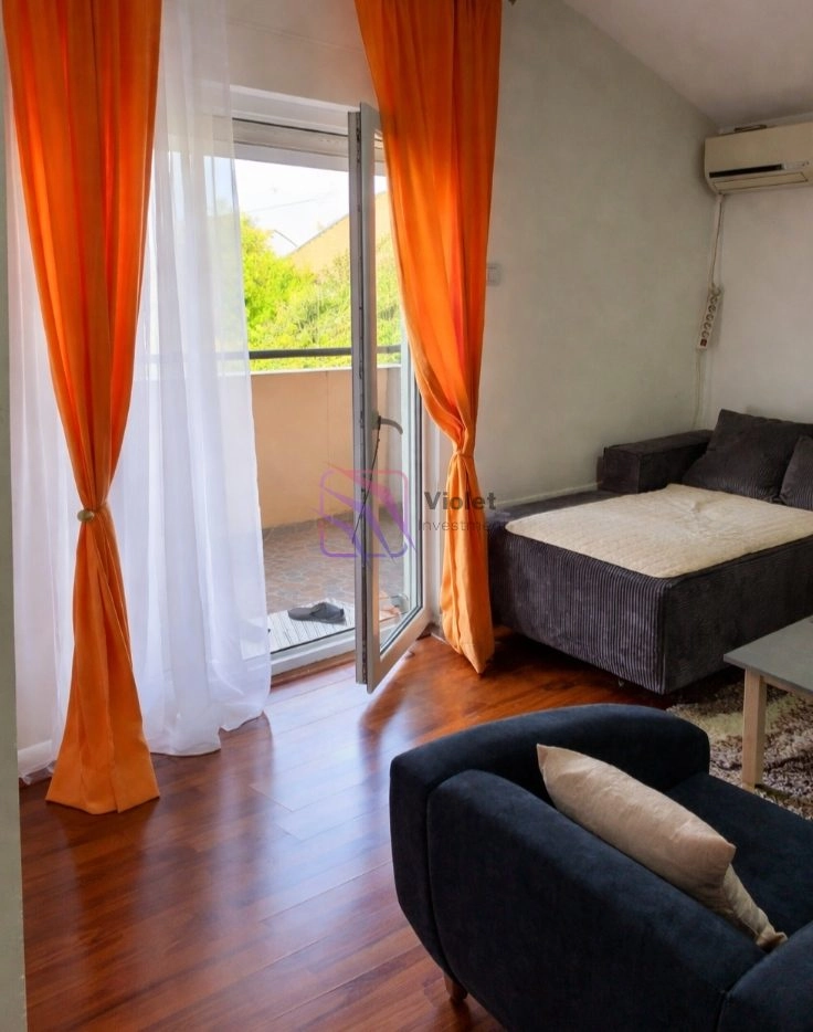 Dvosoban-namjesten-stan-u-Gornjoj-Gorici-Podgorica-11 Izdavanje: Dvosoban stan 70 m² – Gornja Gorica, Podgorica — fotografija 12