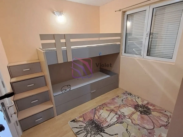 Namješten dvosoban stan u Zabjelu, Podgorica — fotografija 4