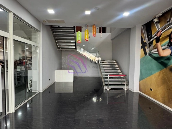 Izdavanje: Poslovni prostor 2.320 m² – Podgorica — fotografija 3