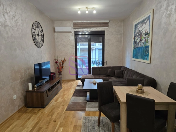 Namješten jednosoban stan u Ljuboviću, Podgorica — fotografija 2