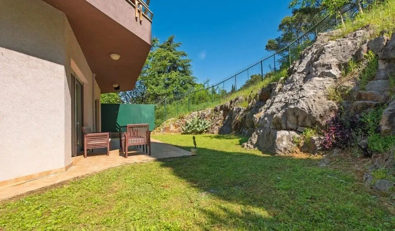Trosoban-stan-sa-bastom-u-Centru-Podgorica-1 Trosoban stan 137 m² – Centar, Podgorica — fotografija 2