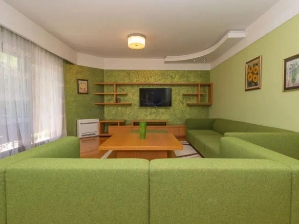 Trosoban stan 137 m² – Centar, Podgorica — fotografija 5