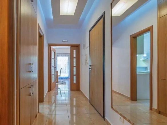 Trosoban stan 137 m² – Centar, Podgorica — fotografija 10