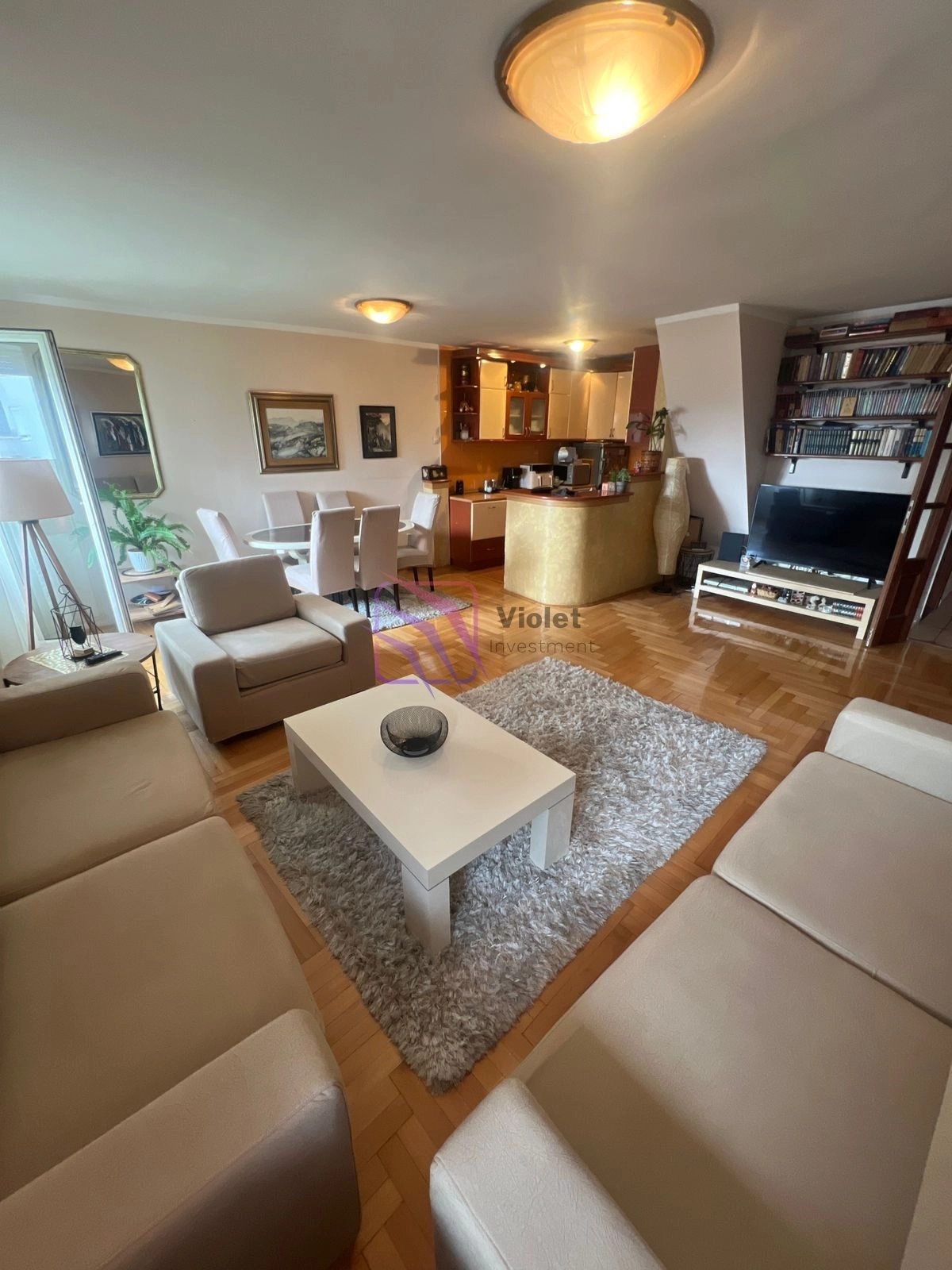 Trosoban-stan-u-Bloku-5-Podgorica-2 Trosoban stan 100 m² – Blok 5, Podgorica — fotografija 3