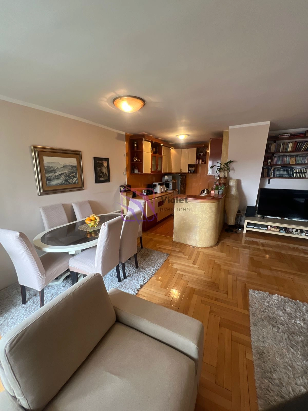 Trosoban-stan-u-Bloku-5-Podgorica-5 Trosoban stan 100 m² – Blok 5, Podgorica — fotografija 6