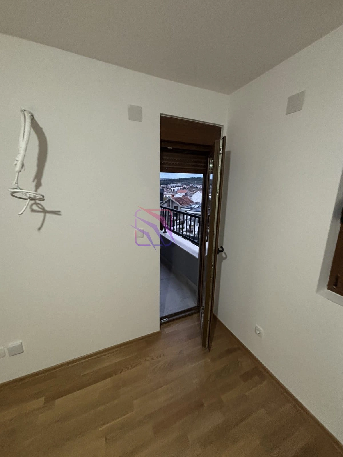 Dvosoban-stan-na-Starom-aerodromu-Podgorica-5 Izdavanje: Dvosoban stan 56 m² – Stari aerodrom, Podgorica — fotografija 6
