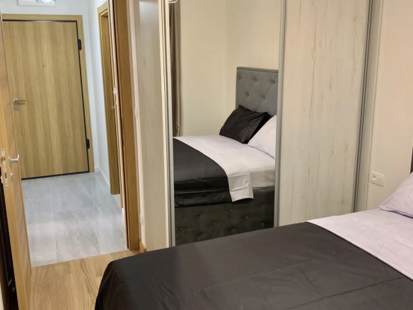 Namješten jednosoban stan u naselju New City, Podgorica — fotografija 9