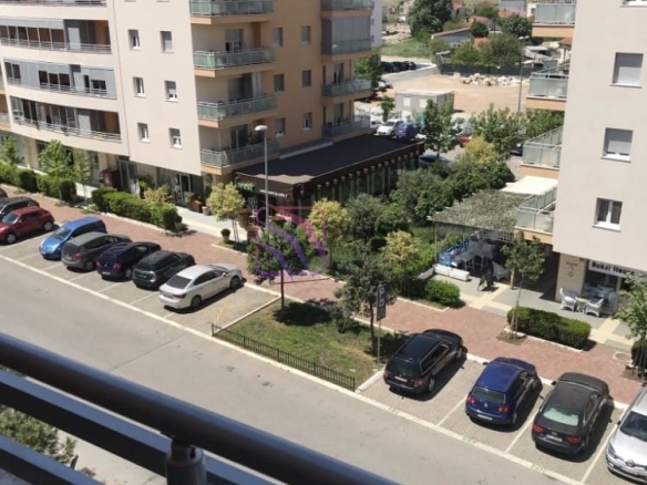 Namještena garsonjera u City kvartu, Podgorica — fotografija 5