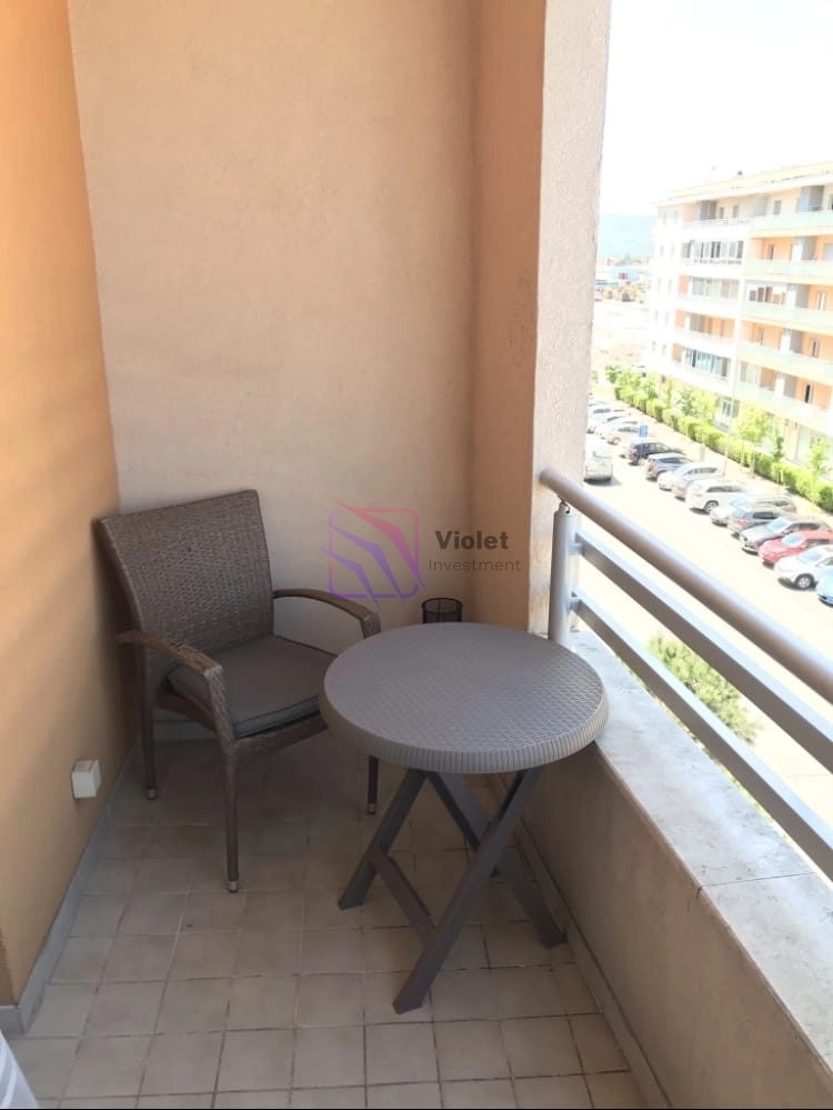 Garsonjera-33-m²-u-City-kvartu-Podgorica-6 Namještena garsonjera u City kvartu, Podgorica — fotografija 7