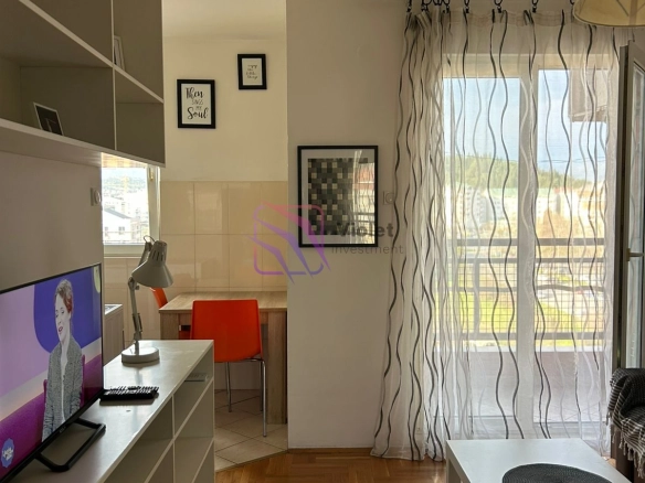 Namještena garsonjera sa terasom, Zabjelo, Podgorica — fotografija 7