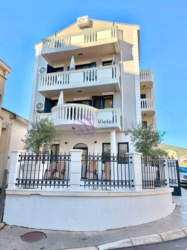 Butik-hotel-za-dugorocni-najam-u-Centru-Budva Butik hotel za dugoročni najam u Centru