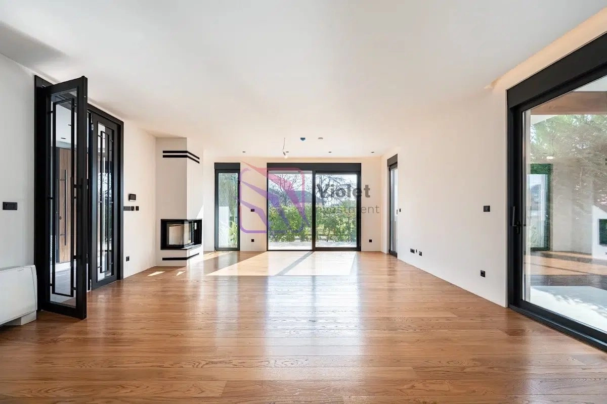 Izdavanje: Kuća 262 m² – Gornja Gorica, Podgorica — fotografija 7