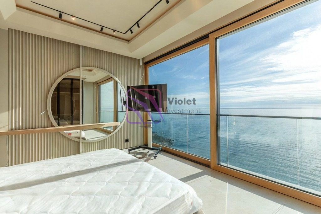 Kuca-sa-bazenom-i-pogledom-na-more-u-Rezevicima-Budva-8 Kuća 922 m² – Reževići, Budva — fotografija 9