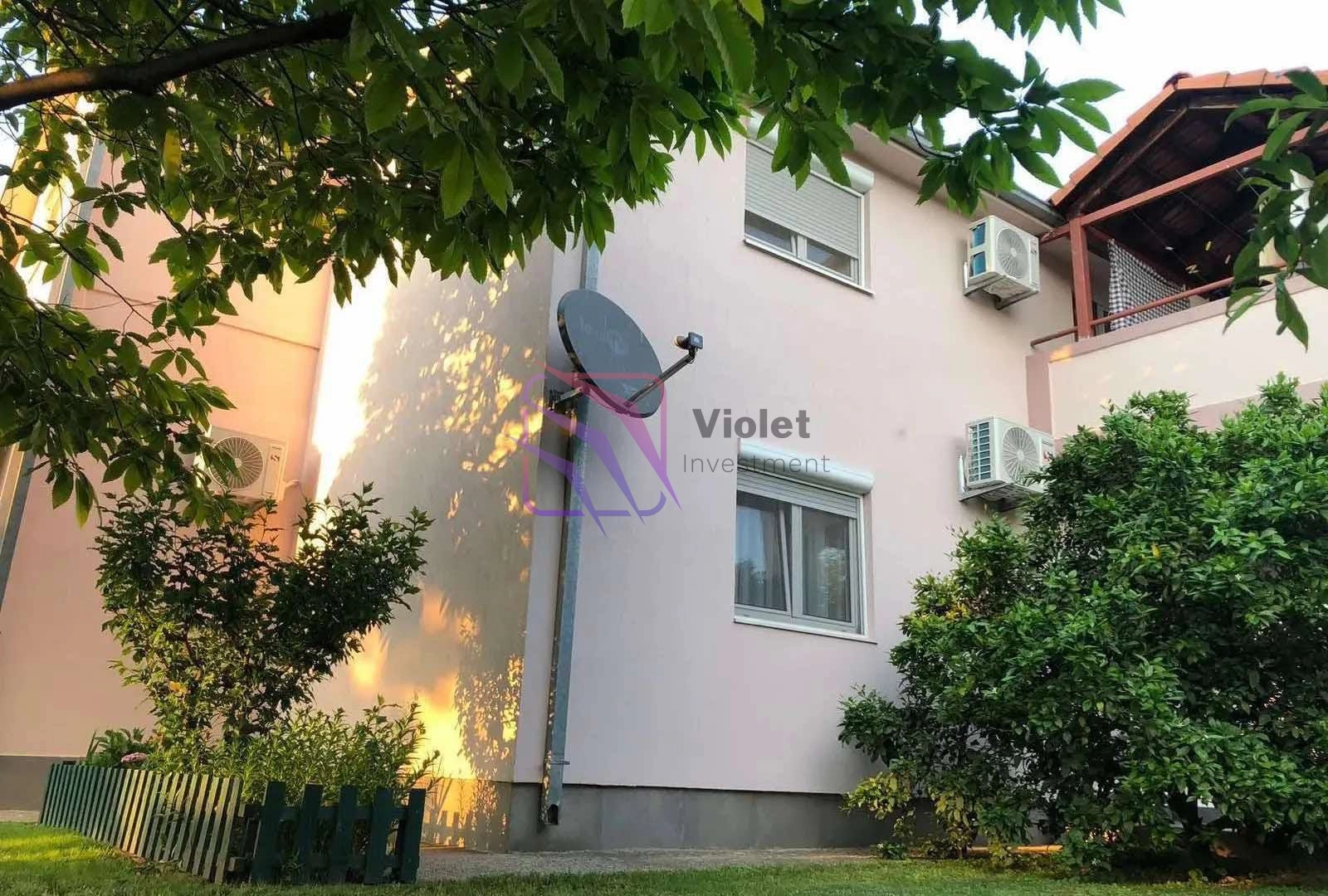Namjestena-kuca-sa-dvoristem-za-izdavanje-Podgorica-14 Izdavanje: Kuća 350 m² – Podgorica — fotografija 15