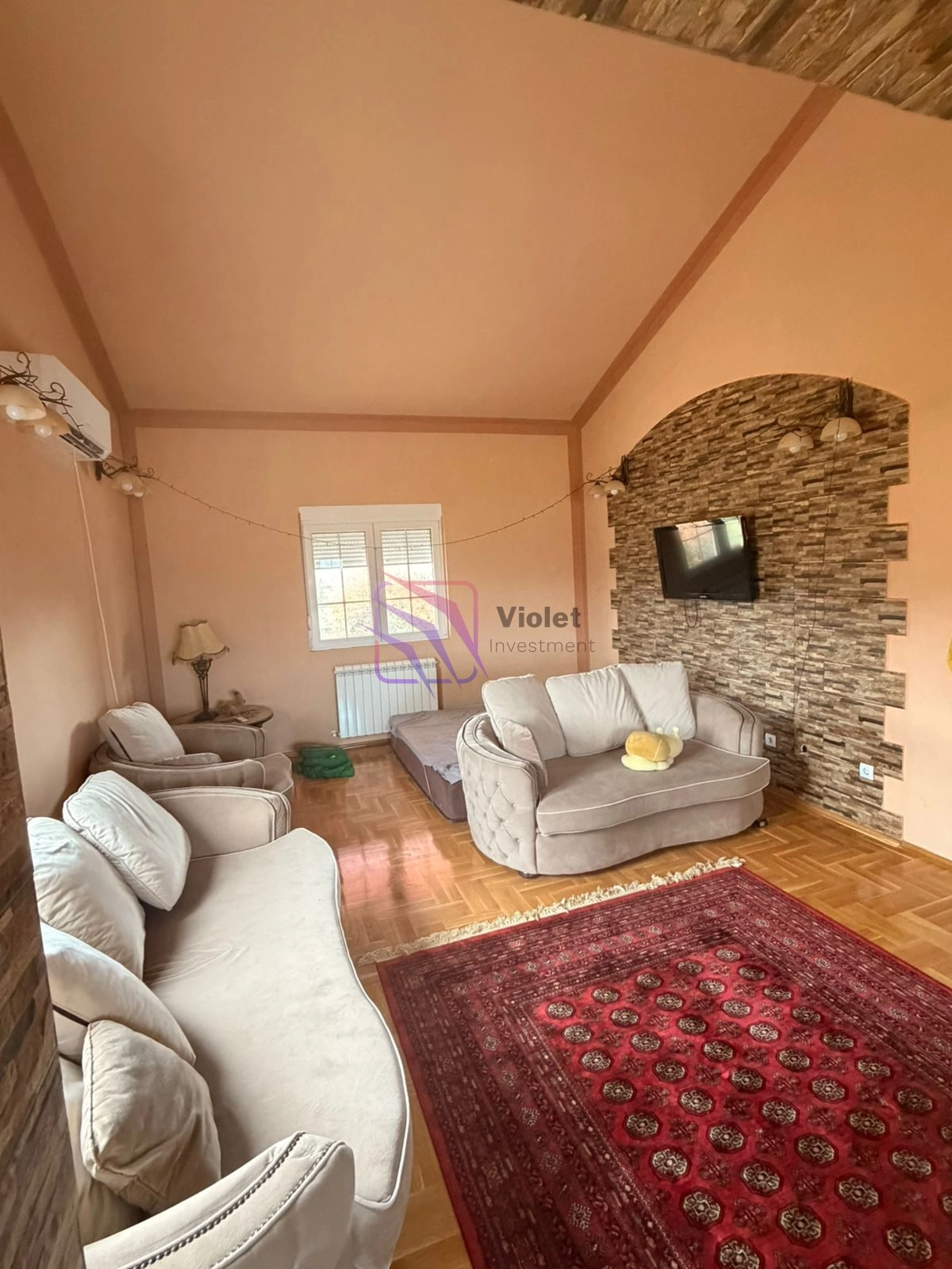 Kuca-sa-velikim-placem-u-Dinosi-Podgorica-2 Izdavanje: Plac 160 m² – Podgorica — fotografija 3