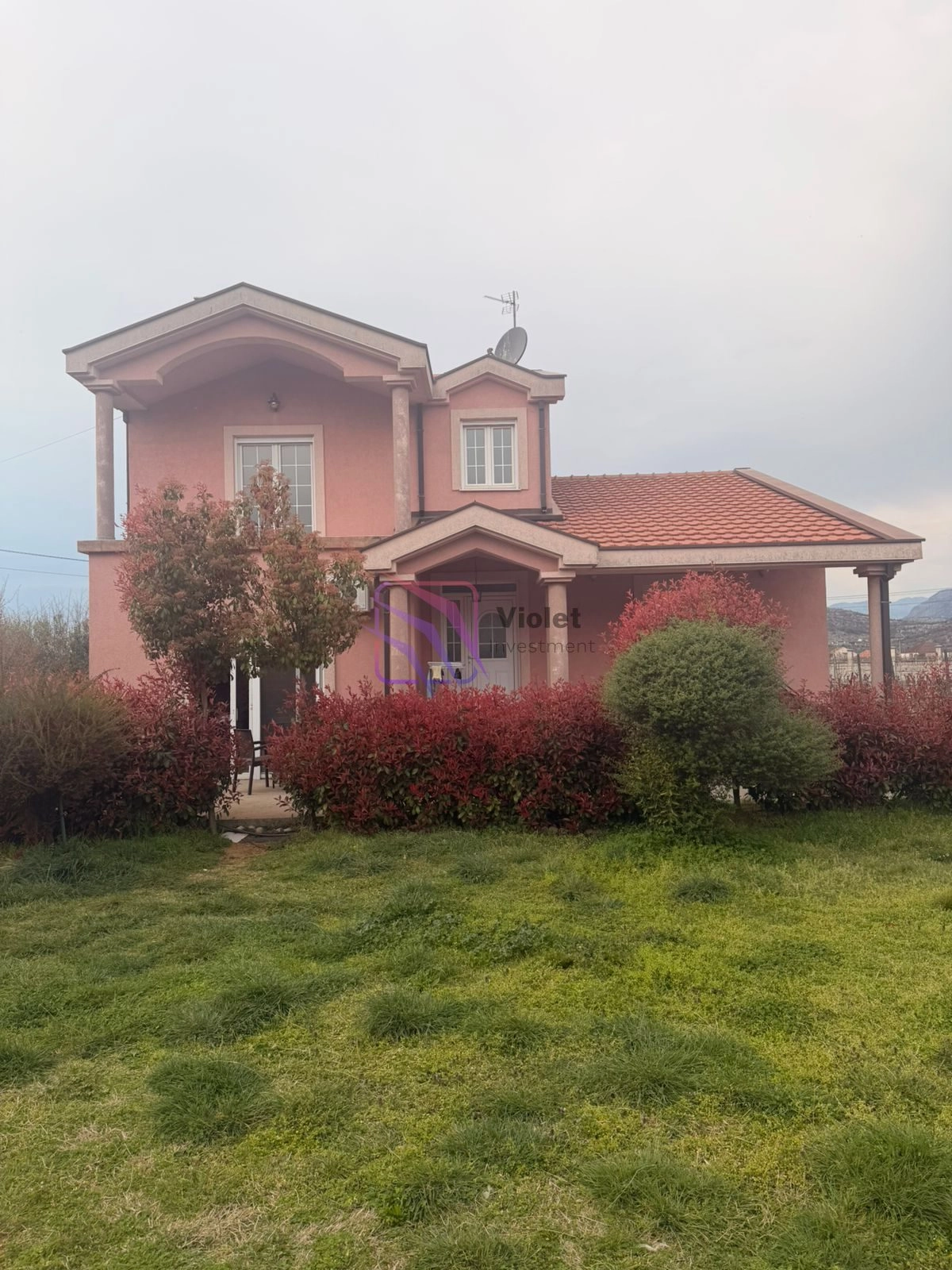 Kuca-sa-velikim-placem-u-Dinosi-Podgorica-3 Izdavanje: Plac 160 m² – Podgorica — fotografija 4