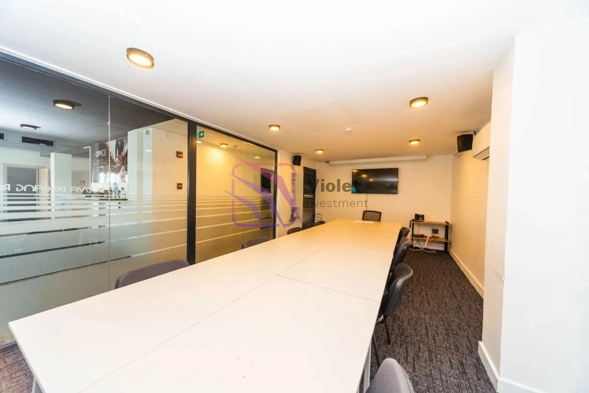 Poslovni-prostor-705-m²-u-Golubovcima-Podgorica-8 Izdavanje: Poslovni prostor 705 m² – Golubovci, Podgorica — fotografija 9