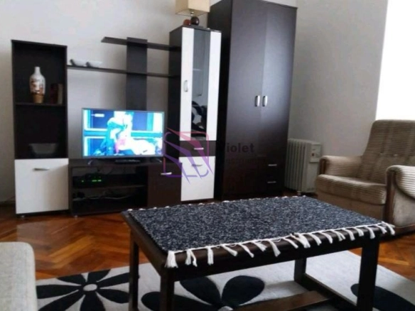 Izdavanje: Garsonjera 28 m² – Centar, Podgorica — fotografija 2