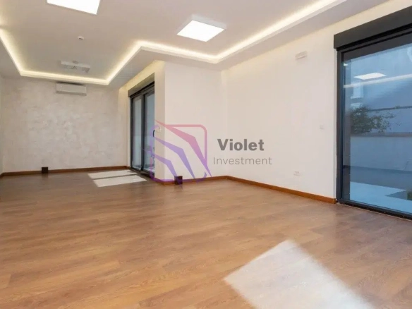 Izdavanje: Kuća 160 m² – Dalmatinska, Podgorica — fotografija 6