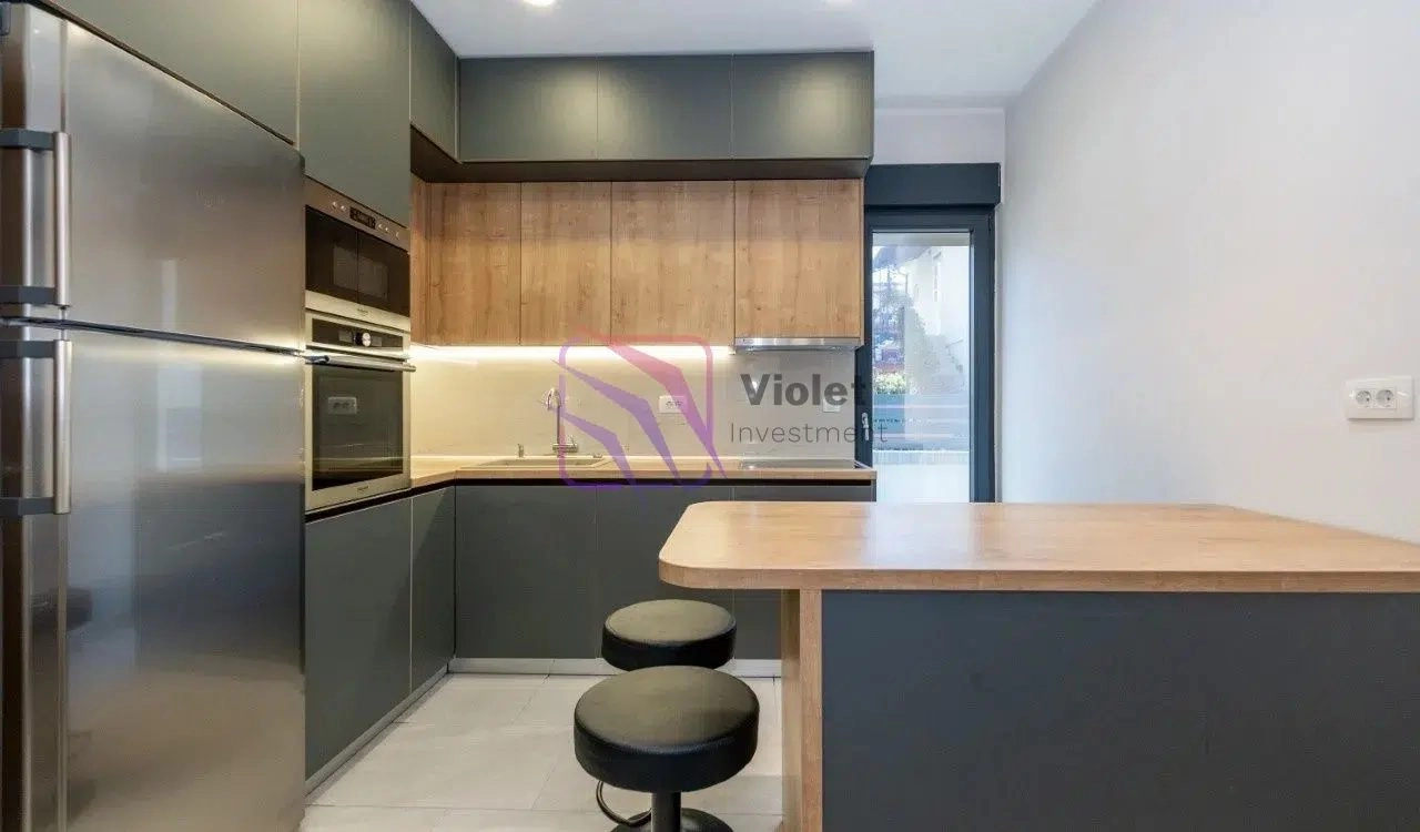 Kuca-sa-dvoristem-na-Dalmatinskoj-Podgorica-14 Izdavanje: Kuća 160 m² – Dalmatinska, Podgorica — fotografija 15
